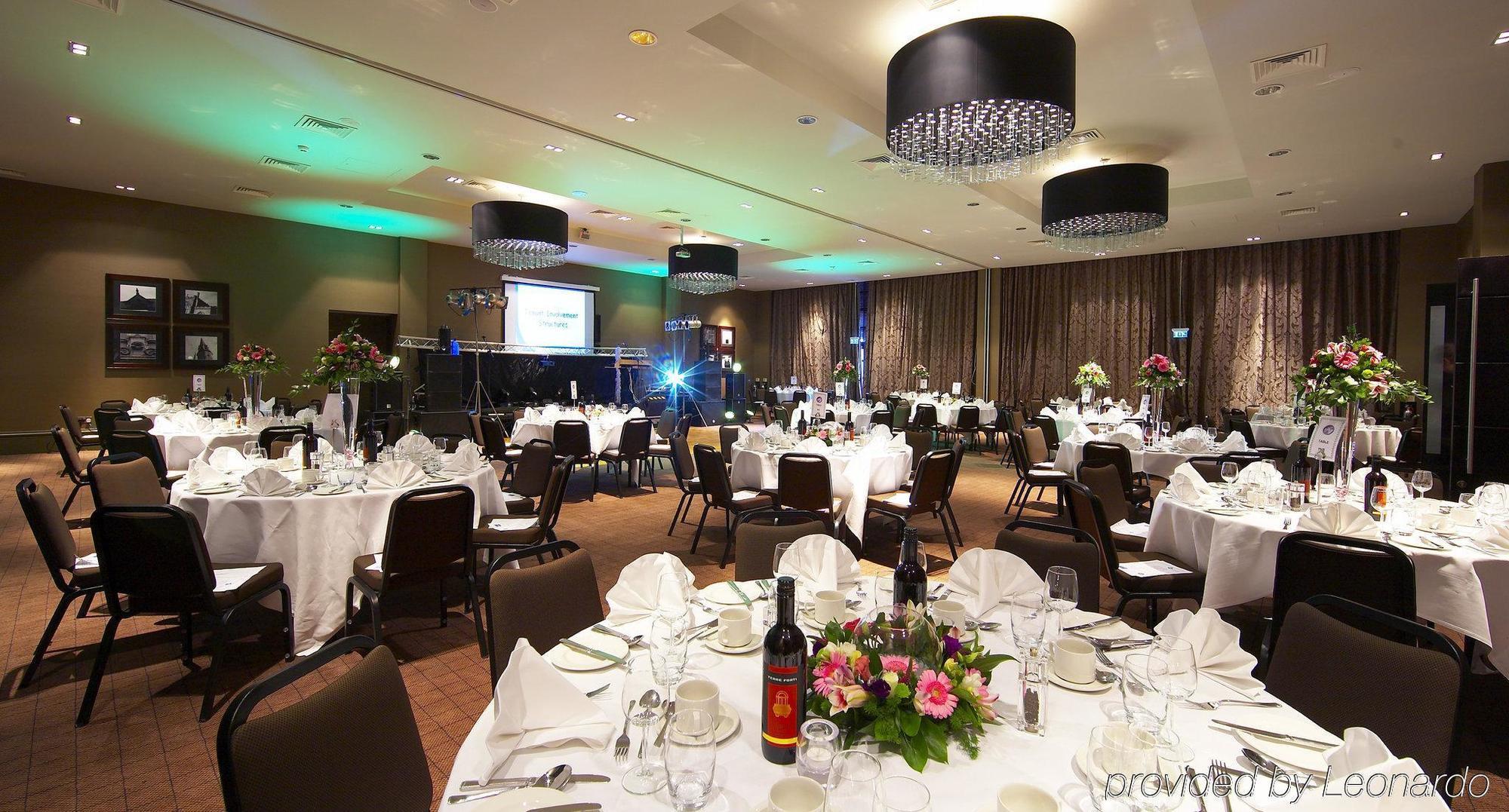 Village Hotel Manchester Ashton Экстерьер фото