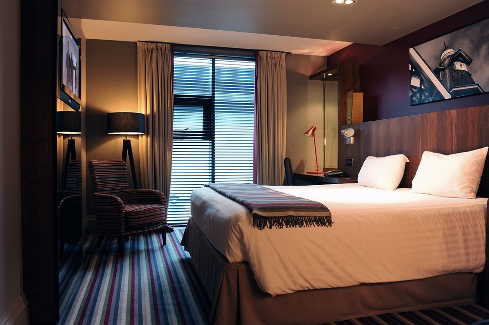 Village Hotel Manchester Ashton Экстерьер фото