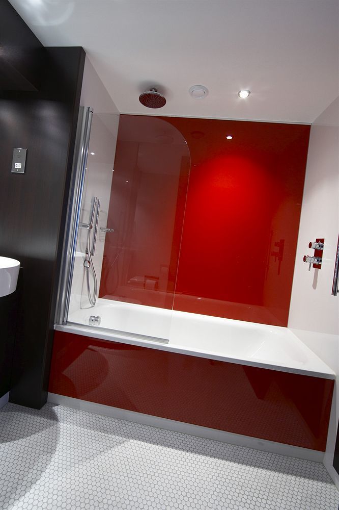 Village Hotel Manchester Ashton Экстерьер фото