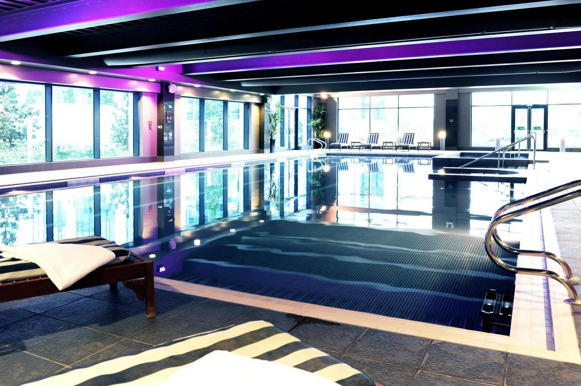 Village Hotel Manchester Ashton Экстерьер фото
